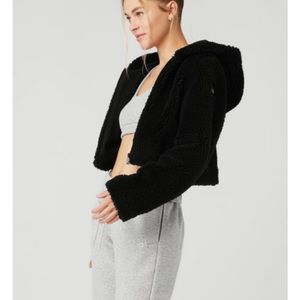 Alo la Sherpa black Xs brand new - only worn once